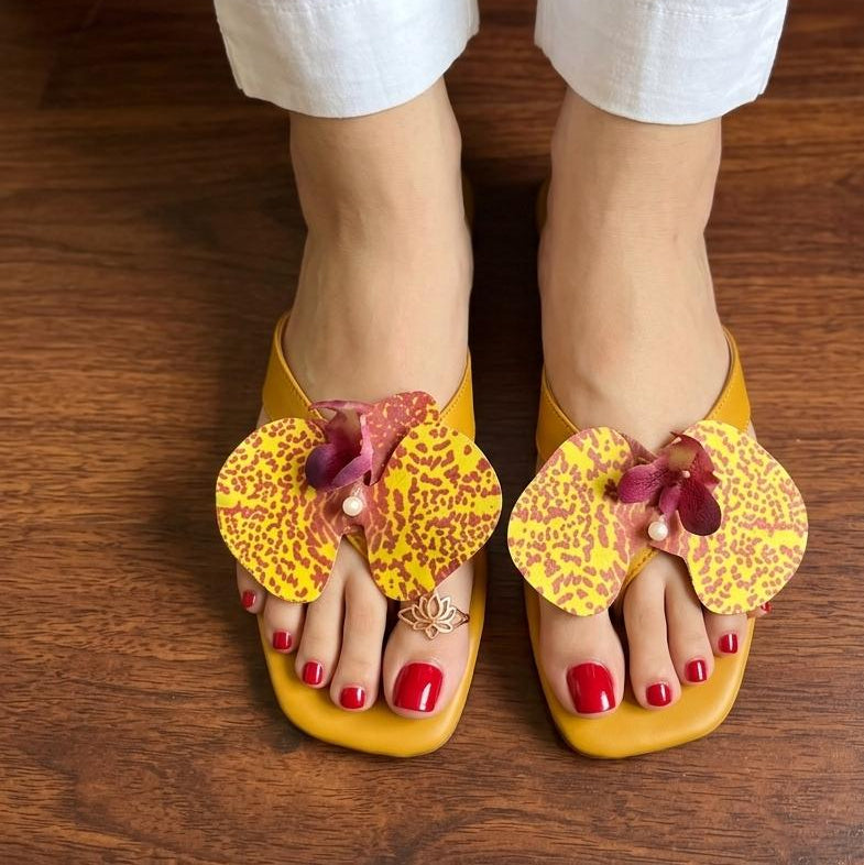 Mustard Yellow Leopard Print Orchid Flower Thong Flat Sandals SH Collection
