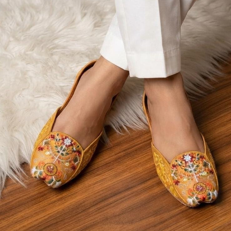Floral Medallion Embroidered Khussa - 5 colors SH Collection