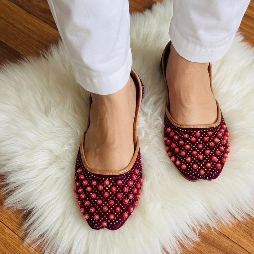 Pearl Beaded Velvet Khussa - Maroon SH Collection