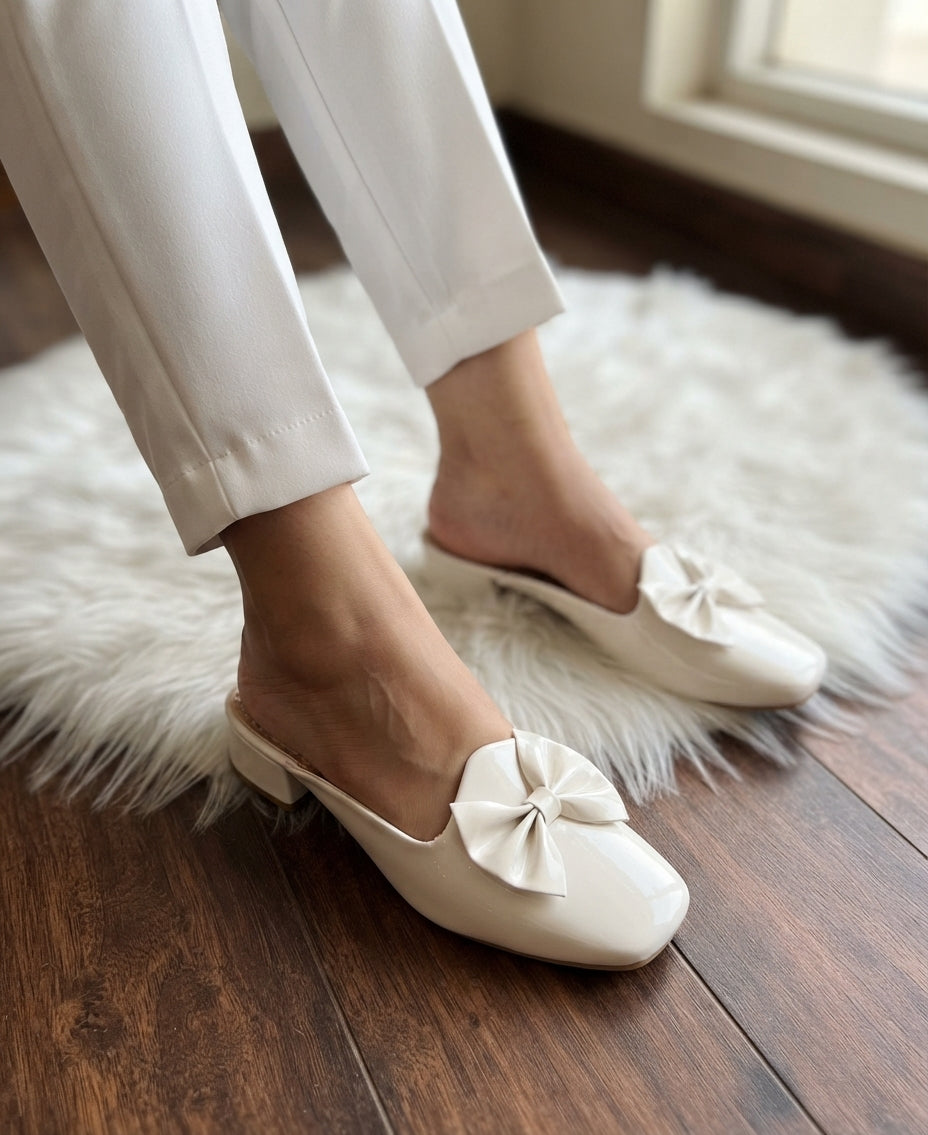 Bow-Embellished Square-Toe Block Heel SH Collection