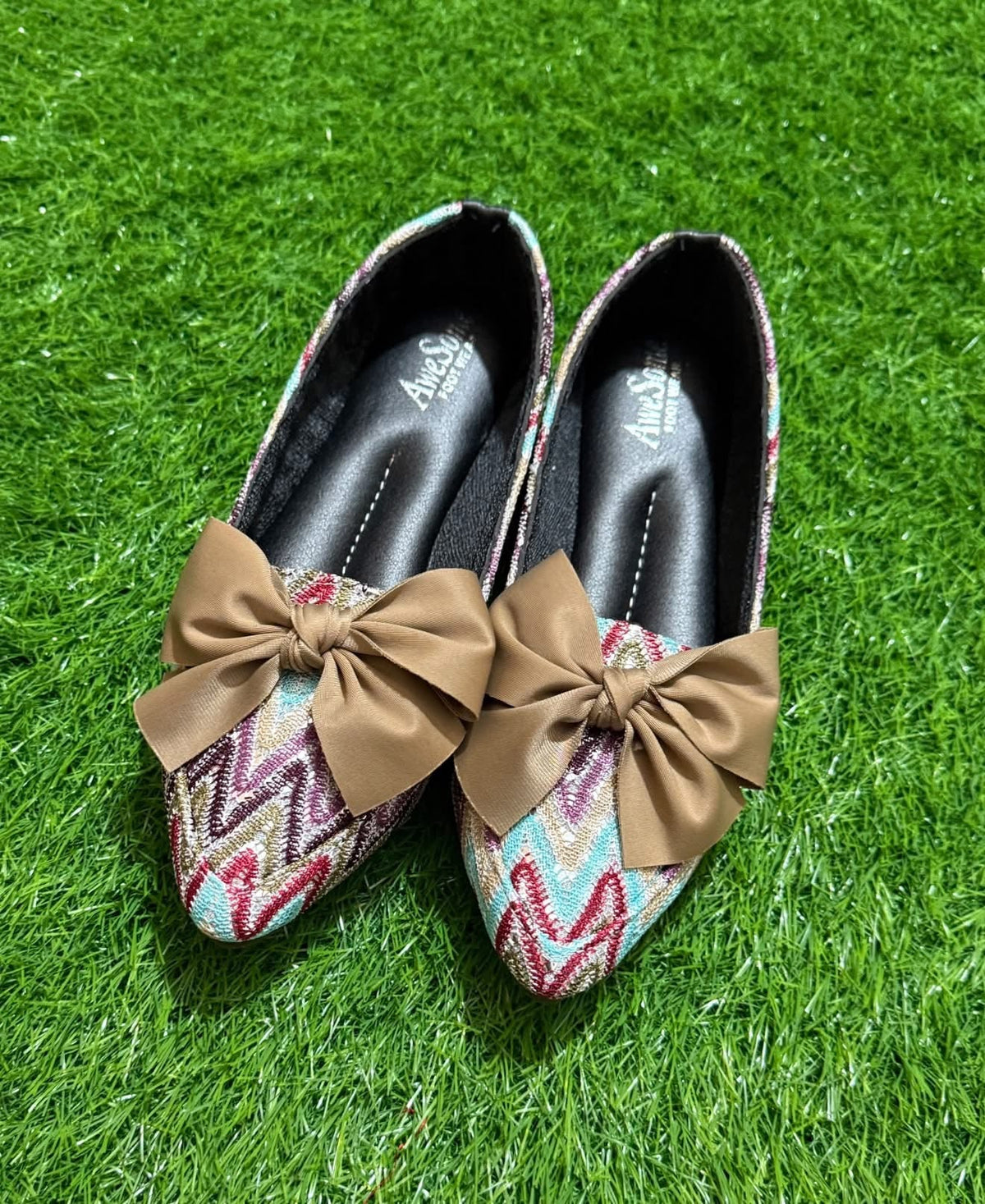 Multi Pump Plane Bow SH Collection