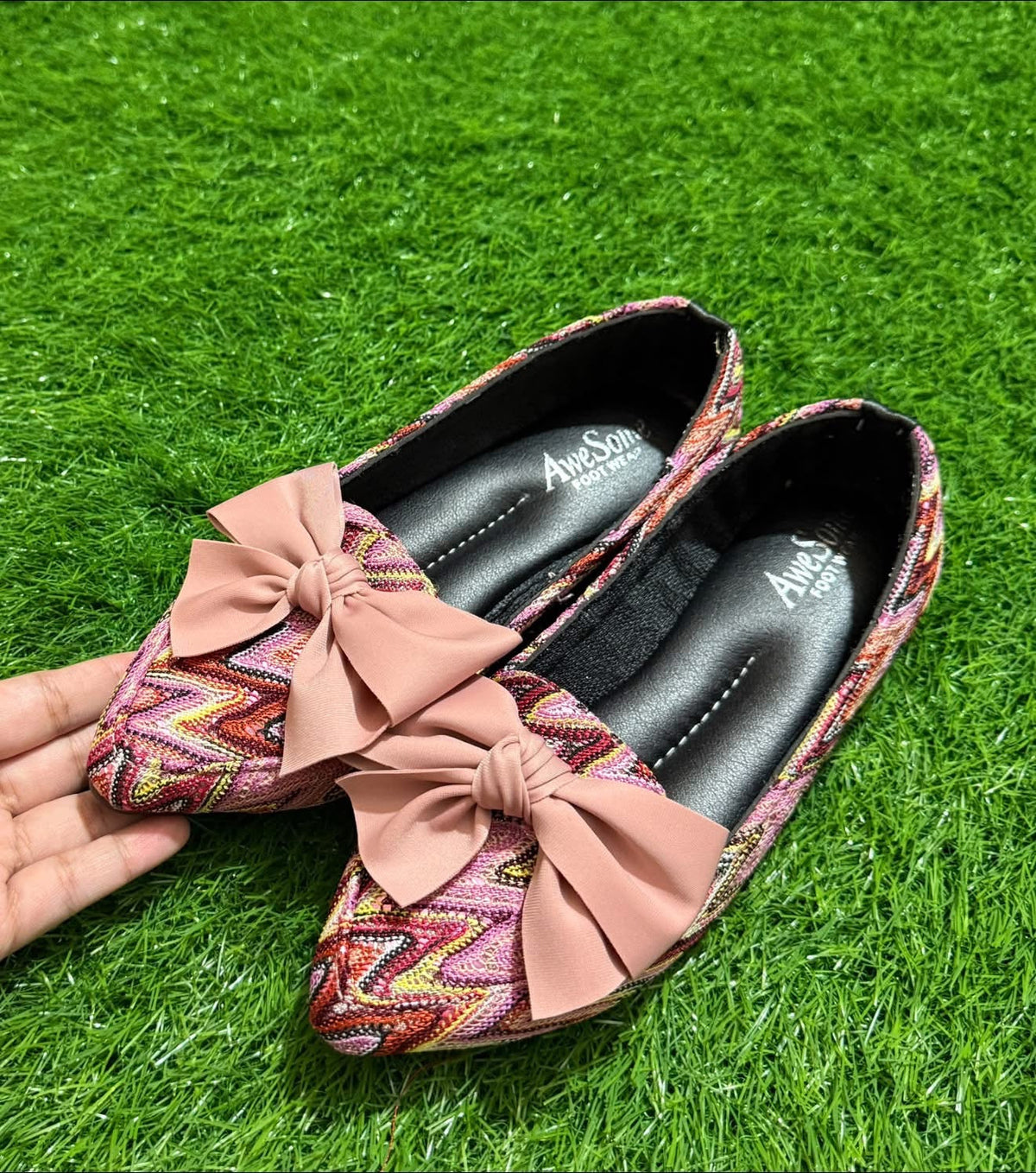 Multi Pump Plane Bow SH Collection